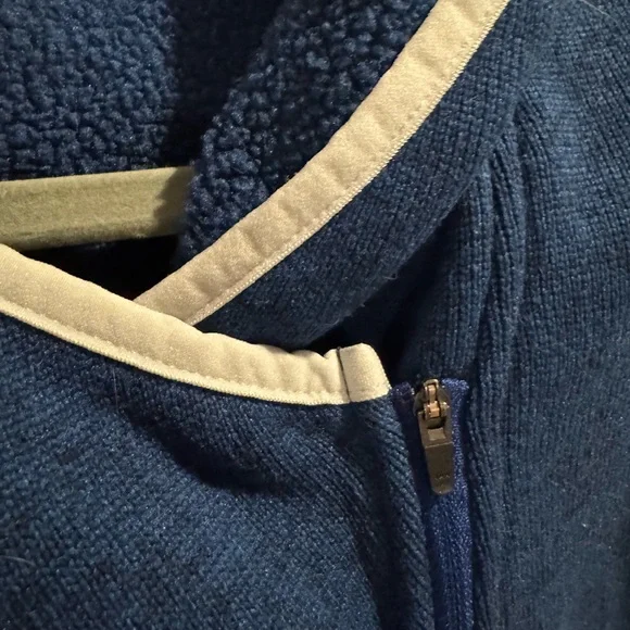 Stio Women's Navy Blue Hooded Sweatshirt - Picture 4 of 5